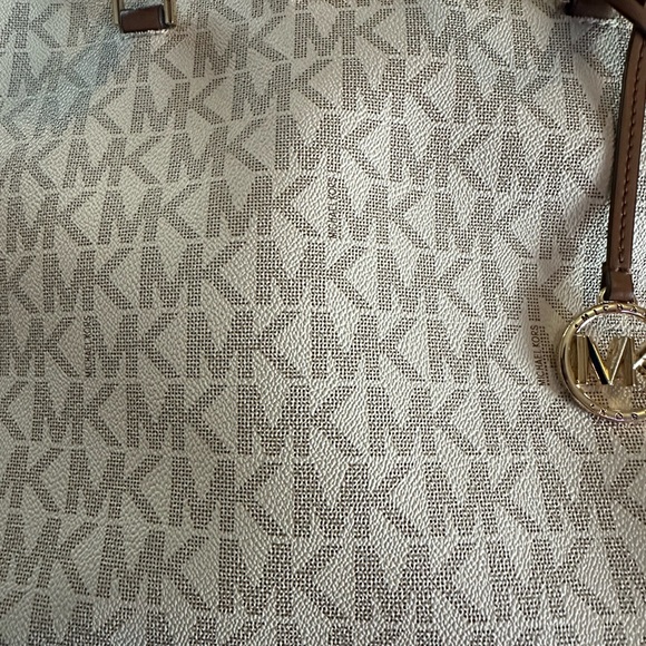 Michael Kors tote bag - Picture 14 of 15